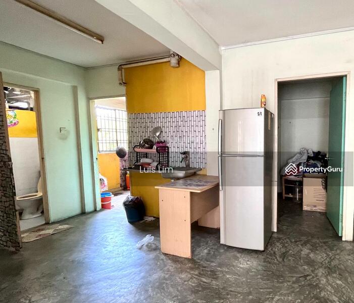 Flat Sri Lanang (Desa Tebrau), Jalan Harmonium, Taman Desa Tebrau, Johor Bahru, Johor Bahru